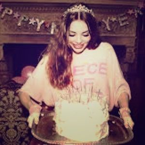 RARE Wildfox top!! piece of cake 🍰